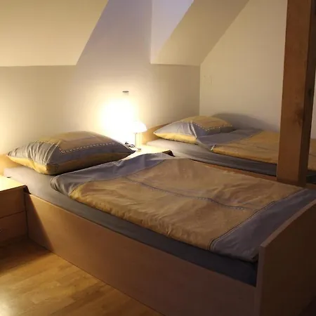 Guest Klancar ゲストハウス 3*